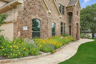 265 Fox Trot Ln, Lewisville, TX 75077