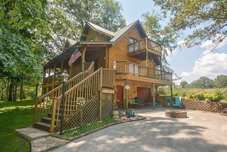 1351 Willow Creek Ln, Sevierville, TN 37876