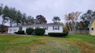 10 Field St, Millinocket, ME 04462
