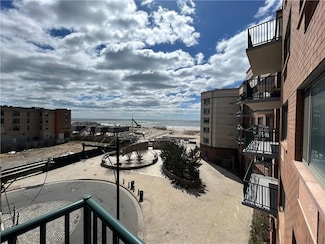 136 Beach 117th St Unit 4J, Rockaway Park, NY 11694