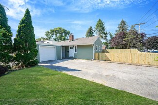 2164 Grove St, North Baldwin, NY 11510