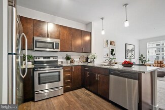 131 Bridge St Unit 1B-2-2322, Phoenixville, PA 19460
