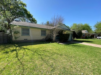1925 Hilltop Dr, Garland, TX 75042