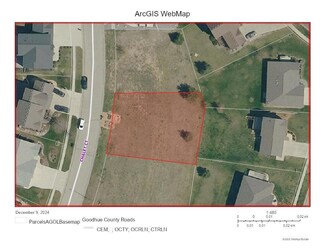 4990 Chalet Ct, Red Wing, MN 55066