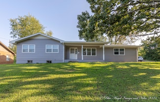 1028 Armstrong St, West Plains, MO 65775