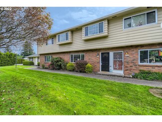 2282 NE Hogan Dr Unit 4, Gresham, OR 97030