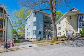 4 Courtland St, Worcester, MA 01602