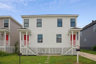 3304 Metropolitan St, New Orleans, LA 70126