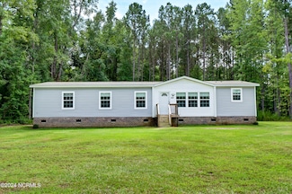 908 Camp Kirkwood Rd, Watha, NC 28478