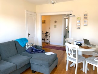 131 Park Dr Unit 18, Boston, MA 02215
