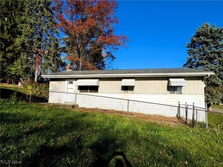 306 E State St, Barberton, OH 44203