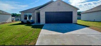 25 Candlelight Dr, Conway, AR 72032