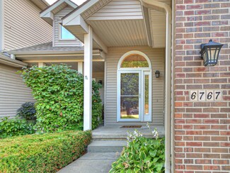 6767 NW 57th St, Johnston, IA 50131