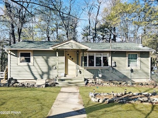 113 Branchwood Trail, Dingmans Ferry, PA 18328