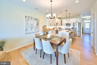 9 Fenimore Dr, Williamstown, NJ 08094