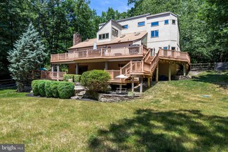 43 E Centennial Dr, Medford, NJ 08055
