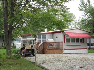 829 Skipper Ave, Andover, OH 44003