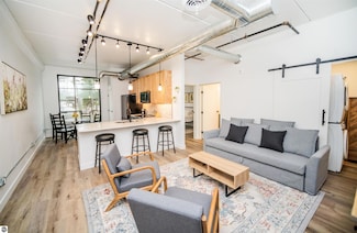1825 E Eighth St Unit 219, Traverse City, MI 49686