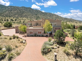 13716 Canada Del Oso Place NE, Albuquerque, NM 87111