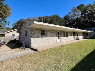 1533 N Avalon Cir, Charleston, SC 29407