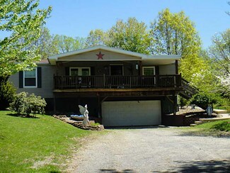 18 Mowery Ln, Fredericktown, PA 15333