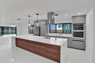 2004 SW 13th St, Miami, FL 33145