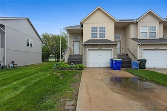 607 S Woodson Ln, Gardner, KS 66030