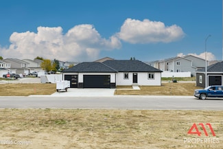 79 Saint Andrews Ln, Gillette, WY 82718