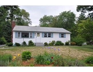 41 Parkwood Dr, Pepperell, MA 01463