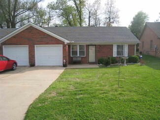 3312 River Oaks Blvd, Paducah, KY 42001