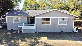 110 S Alma Ave, Kerens, TX 75144
