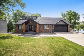 65253 E Peninsula Dr, Cassopolis, MI 49031