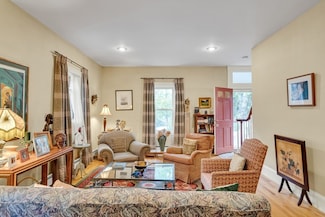 95 Cushing St, Cambridge, MA 02138