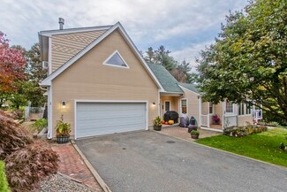 275 Hadley St, South Hadley, MA 01075