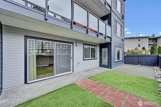 1175 Harrington Place NE Unit 101, Renton, WA 98056