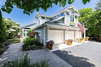 468 Lake Rd, Webster, NY 14580
