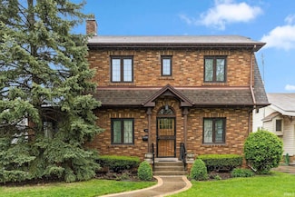 1927 Lynn Ave, Fort Wayne, IN 46805