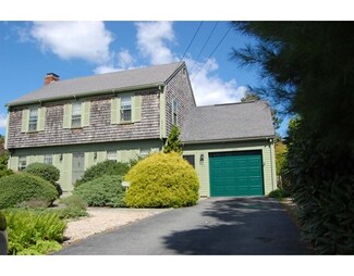 635 Elm St, South Dartmouth, MA 02748