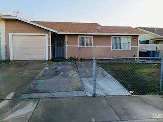 1732 17th Ave, Delano, CA 93215