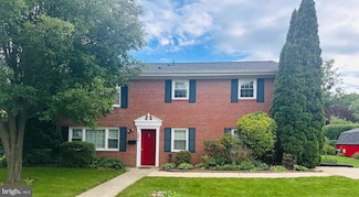122 Belmont Dr SW, Leesburg, VA 20175