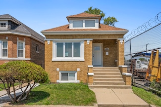 5418 W Flournoy St, Chicago, IL 60644