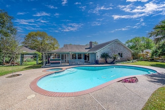 15418 El Padre Dr, Houston, TX 77083
