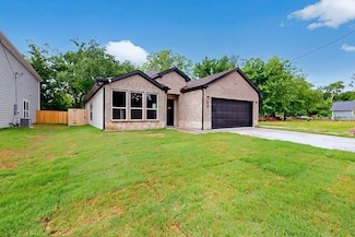 415 Martin Luther King Junior Dr, Sulphur Springs, TX 75482