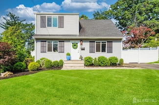 20 Diamond Ct, East Brunswick, NJ 08816