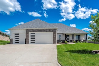 4786 E Whitman Rd, Springfield, MO 65802