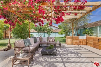 11245 Culver Park Dr, Culver City, CA 90230