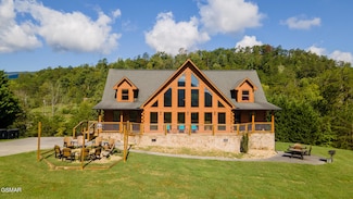 2715 Dayne Dr, Sevierville, TN 37876