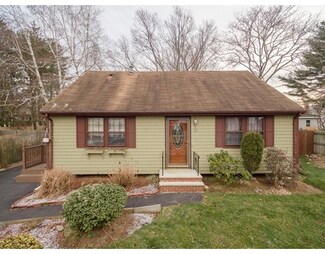 35 Watson St, Brockton, MA 02301