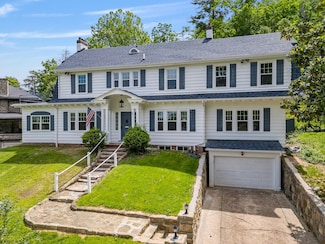 3 Willow Glen Dr, Huntington, WI 25701