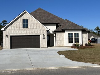 12184 Walker Rd, Ocean Springs, MS 39564